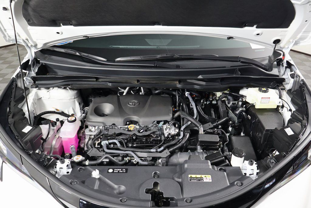 Used 2026 Toyota Sienna XSE FWD image 16