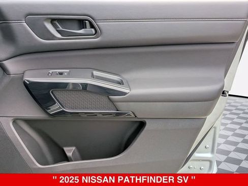 Certified 2025 Nissan Pathfinder SV AWD/4WD image 36