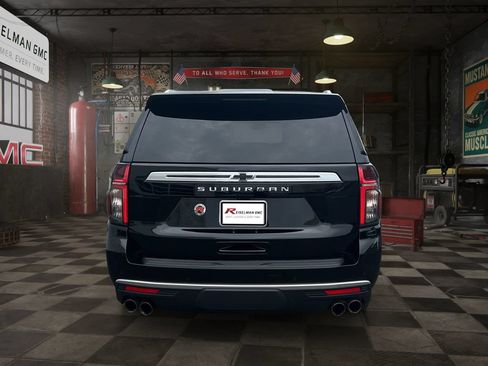 Certified 2024 Chevrolet Suburban High Country AWD/4WD image 6