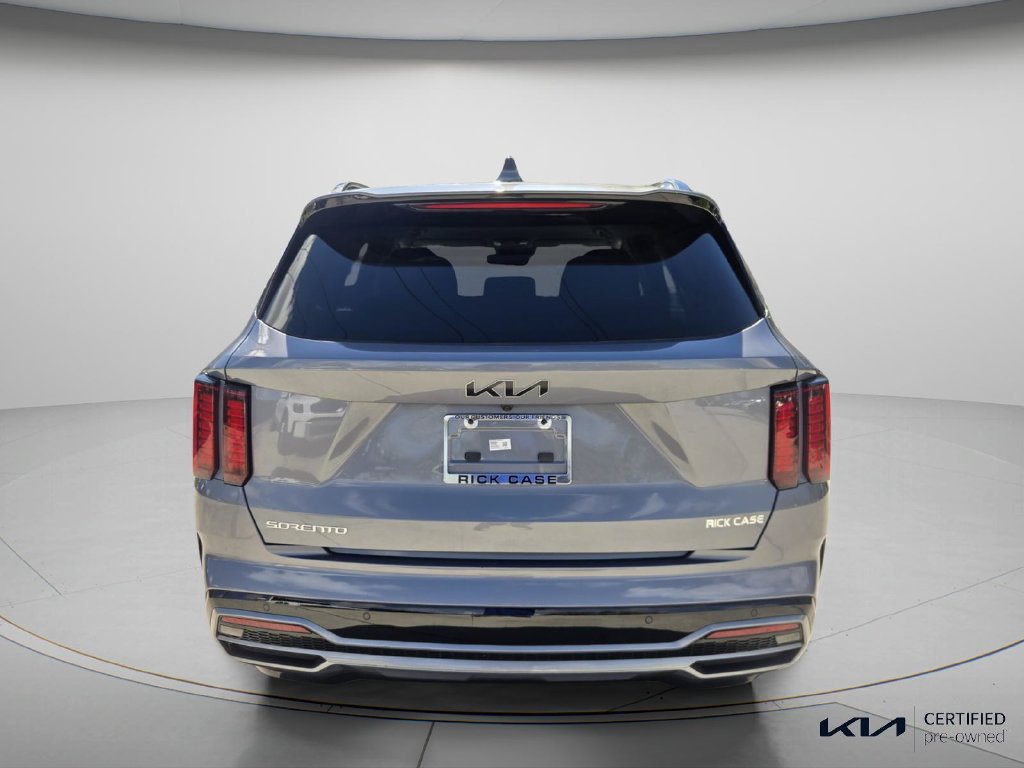 Certified 2023 Kia Sorento S FWD image 6