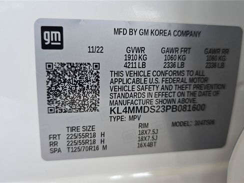 Used 2023 Buick Encore GX Select w/ Sport Touring Package FWD image 29