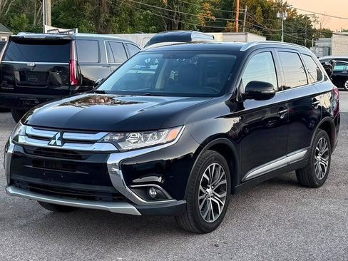 Used 2016 Mitsubishi Outlander GT AWD/4WD image 1