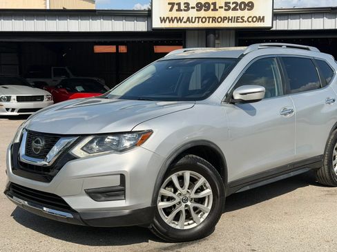Used 2020 Nissan Rogue S w/ Special Edition Package FWD image 25