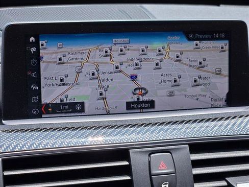 Used 2018 BMW M3 RWD image 12