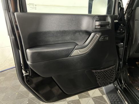 Used 2017 Jeep Wrangler Unlimited Sport w/ Quick Order Package 24S AWD/4WD image 14