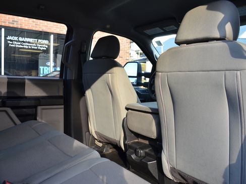 Used 2020 Ford F250 XL w/ STX Appearance Package image 22