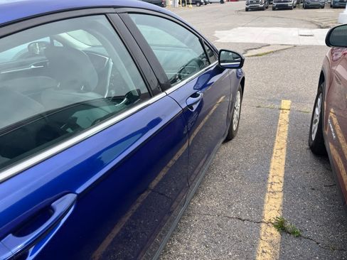 Used 2014 Ford Fusion S FWD image 16