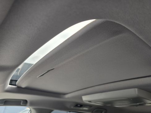 Used 2024 Honda Odyssey Touring image 23