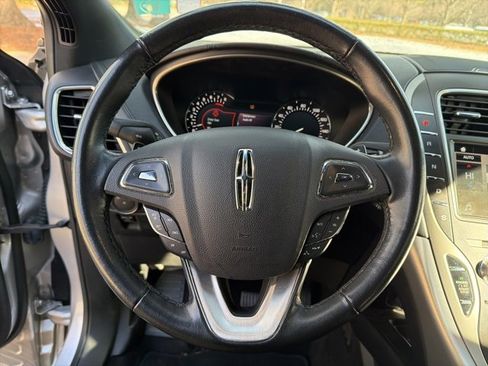 Used 2016 Lincoln MKX Premiere image 12