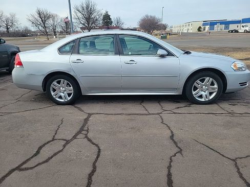 Used 2016 Chevrolet Impala LT image 7