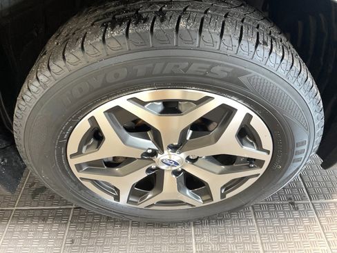 Used 2021 Subaru Forester Premium image 5