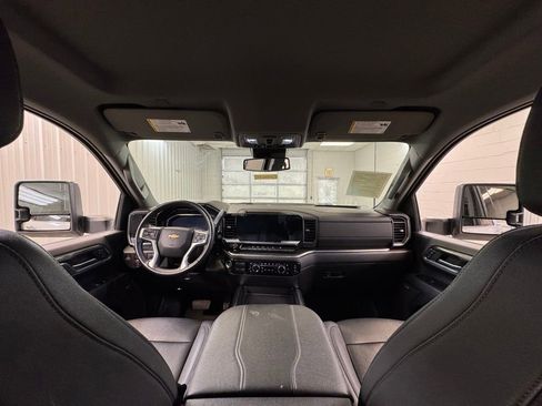 Used 2024 Chevrolet Silverado 2500 LTZ w/ LTZ Plus Package AWD/4WD image 21