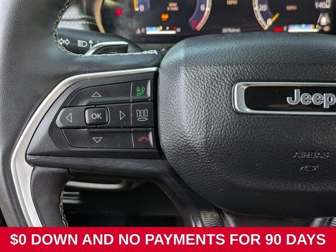 Used 2025 Jeep Grand Cherokee Altitude AWD/4WD image 20