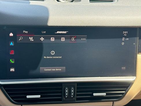 Used 2023 Porsche Cayenne image 14