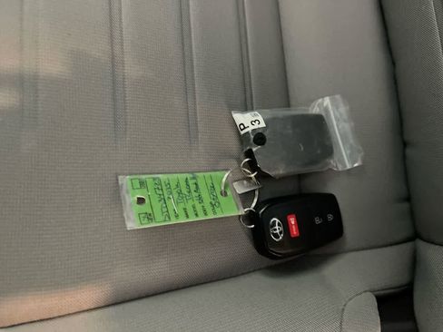 New 2025 Toyota Tacoma TRD Off-Road image 26