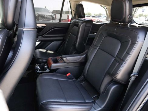 Used 2020 Lincoln Aviator Grand Touring w/ Equipment Group 302A AWD/4WD image 47