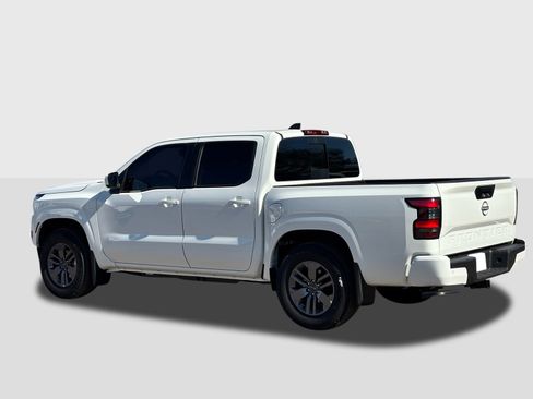 New 2026 Nissan Frontier SV image 3