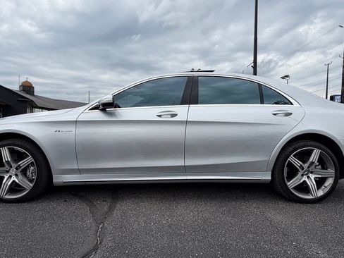 Used 2016 Mercedes-Benz S 63 AMG 4MATIC Sedan image 3