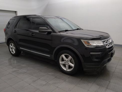 Used 2018 Ford Explorer XLT FWD image 11