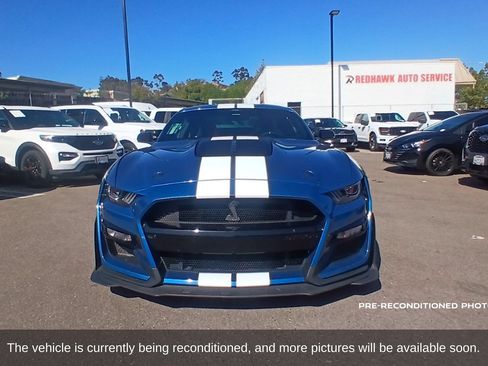 Used 2021 Ford Mustang Shelby GT500 w/ Technology Package RWD image 2