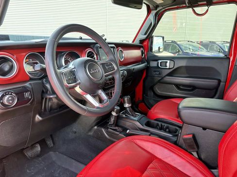 Used 2023 Jeep Gladiator Rubicon w/ Cold Weather Group image 33