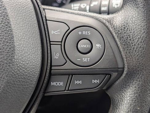 Certified 2022 Toyota RAV4 XLE image 18