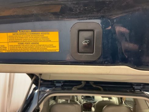 Used 2011 Toyota Sienna XLE w/ Entertainment Pkg image 27