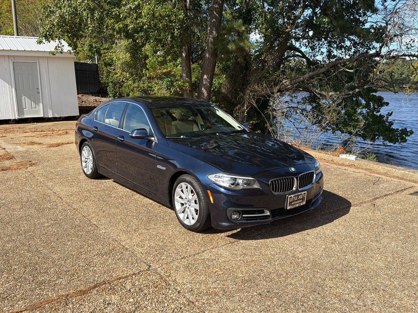 Used 2016 BMW 535i xDrive Sedan AWD/4WD image 2