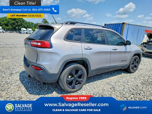 Used 2018 Jeep Cherokee Latitude w/ Altitude Package FWD image 4