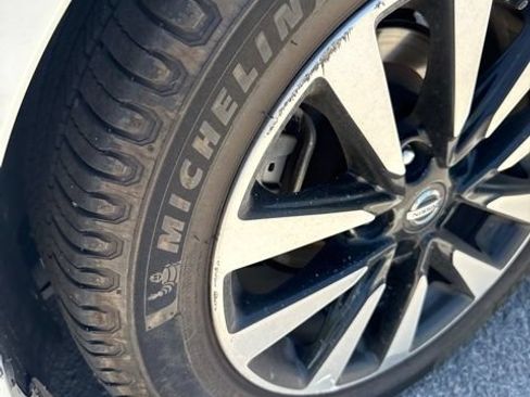 Used 2018 Nissan Altima 2.5 SL FWD image 19