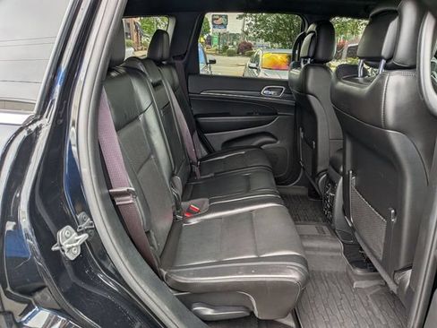 Used 2019 Jeep Grand Cherokee Limited w/ Luxury Group II AWD/4WD image 33