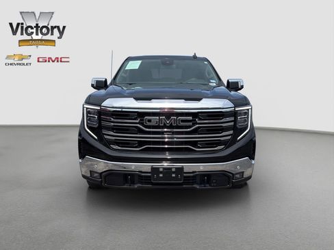 Used 2023 GMC Sierra 1500 SLT image 2
