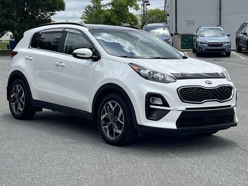 Used 2022 Kia Sportage EX w/ EX Technology Package FWD image 15