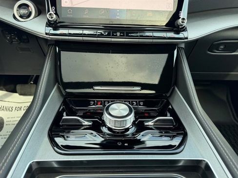 New 2026 Jeep Grand Wagoneer 4WD image 20