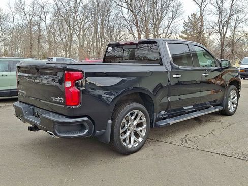 Used 2020 Chevrolet Silverado 1500 High Country w/ Technology Package image 7