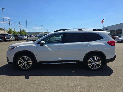 Used 2020 Subaru Ascent Limited w/ Technology Package AWD/4WD image 2
