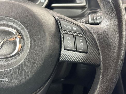 Used 2015 MAZDA MAZDA3 i Sport FWD image 17