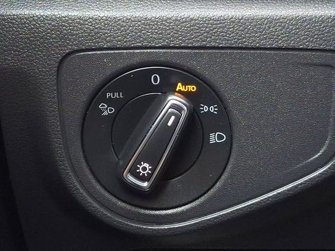 Used 2023 Volkswagen Atlas Cross Sport SEL Premium R-Line image 29