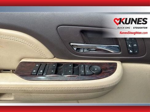 Used 2009 GMC Yukon Denali AWD/4WD image 30