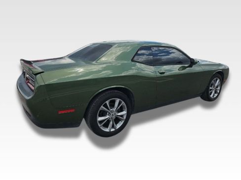 Used 2020 Dodge Challenger SXT AWD/4WD image 4