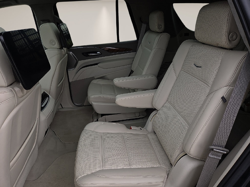 Used 2021 Cadillac Escalade Premium Luxury Platinum AWD/4WD image 16
