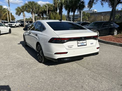 Used 2024 Honda Accord Touring image 4