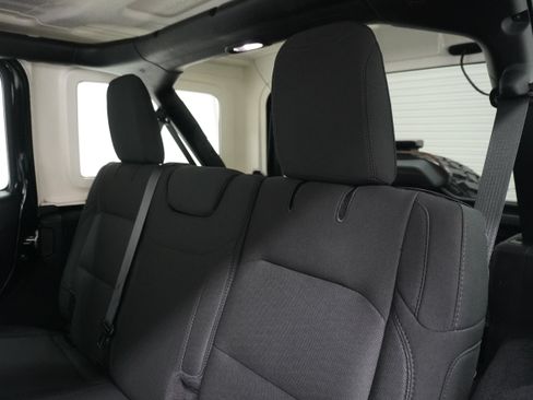 Used 2020 Jeep Wrangler Unlimited Sport AWD/4WD image 14