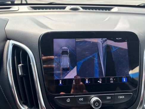 Used 2022 Chevrolet Equinox Premier FWD image 20