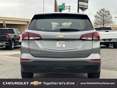 Certified 2024 Chevrolet Equinox LS image 4