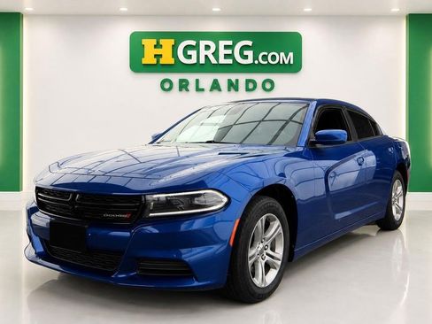 Used 2022 Dodge Charger SXT RWD image 4