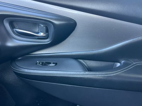 Used 2021 Nissan Murano SV FWD image 20