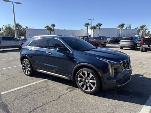 Used 2019 Cadillac XT4 Premium Luxury w/ Technology Package image 1