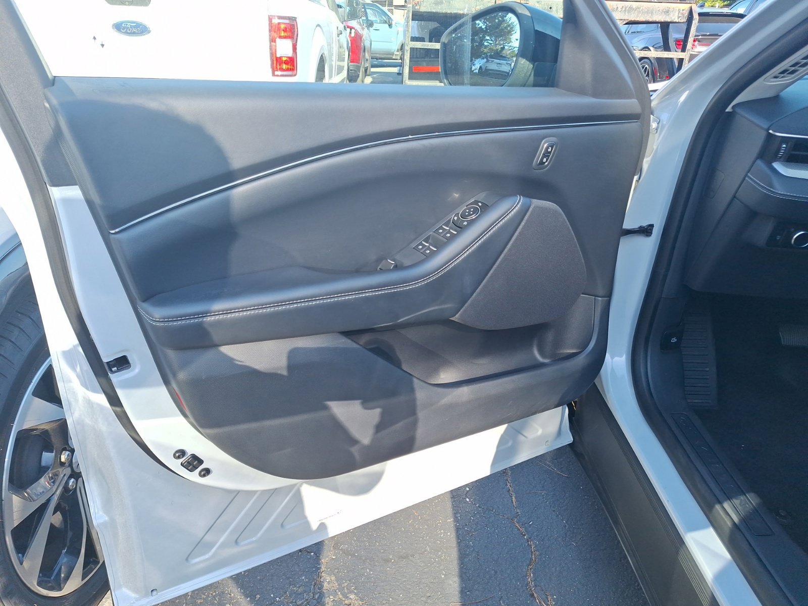 Used 2023 Ford Mustang Mach-E Select RWD image 12