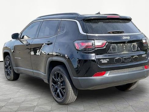 Used 2022 Jeep Compass Latitude w/ Sun and Sound Group image 4